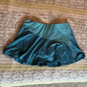 Wilson Tennis Pickleball Skirt Built in shorts size small teal